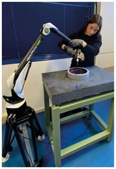 quality-09 Tecnico al lavoro